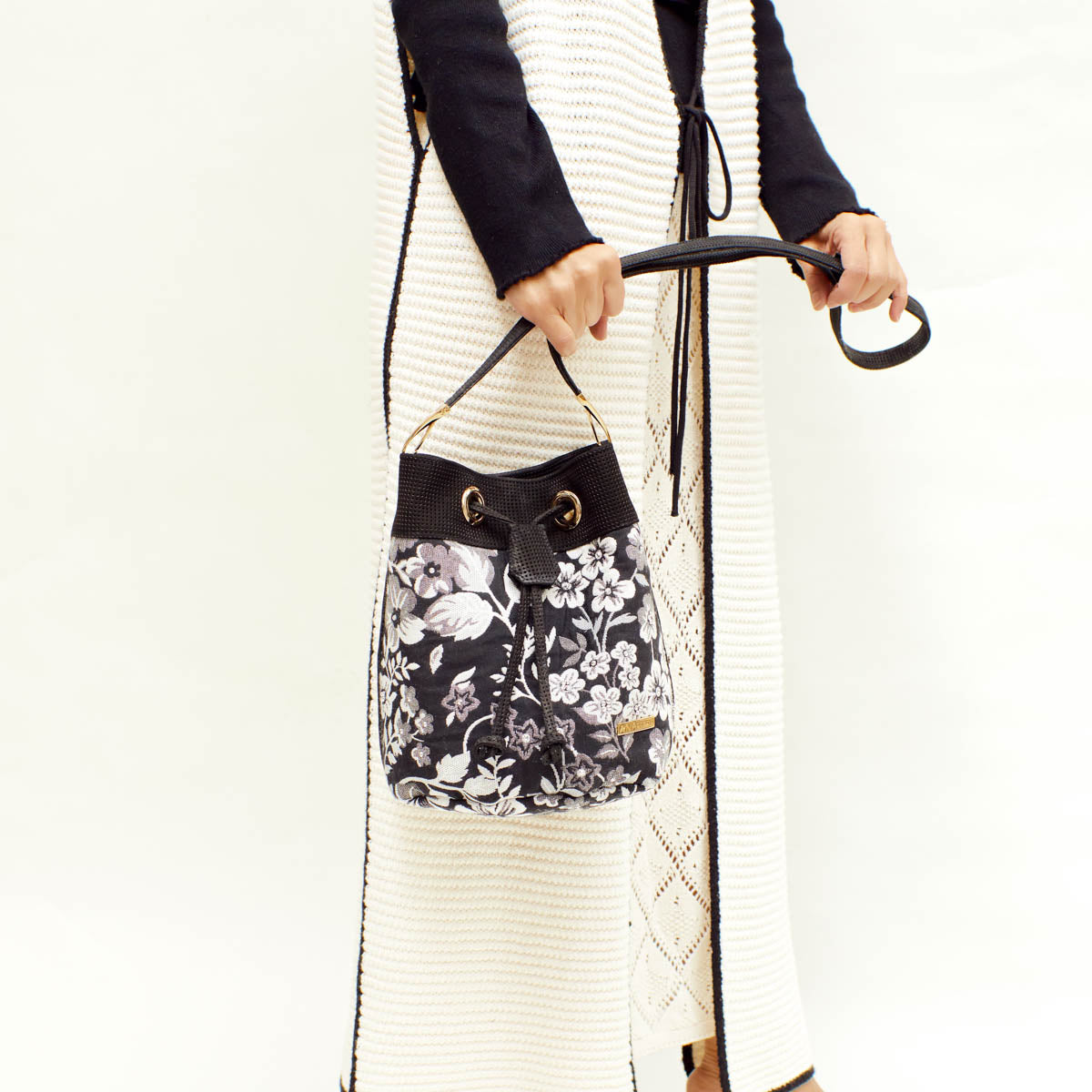 Bolso Milano Bucket - Ana Lince Accesorios - Accesorios para Mujer - Atemporales & Sostenibles