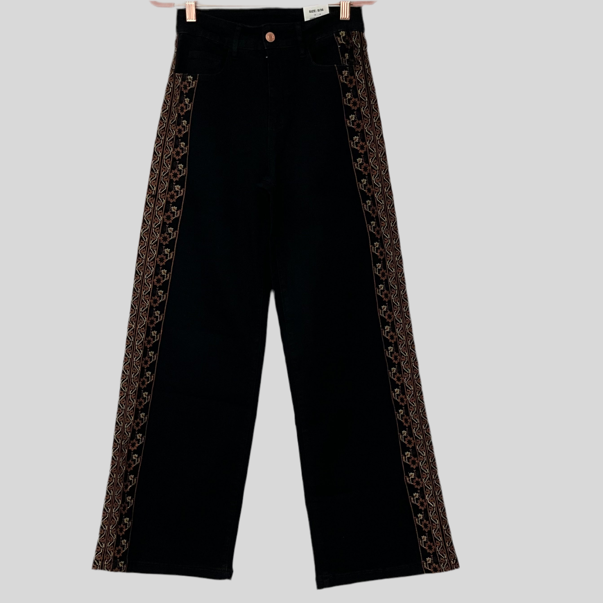 R- Black Jean Franja Café