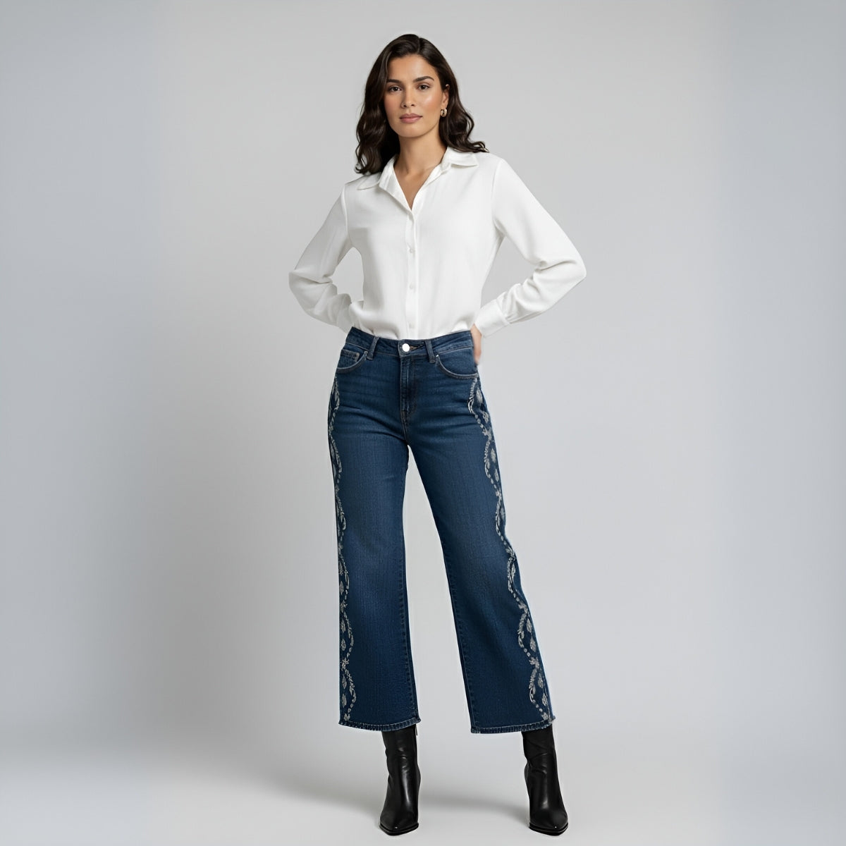 BlueJean Bordado Franja de Flores Gris - Denim Exclusivo | Ana Lince